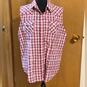 Cowgirl Legend Plaid Sleeveless Western Snap Shirt XL